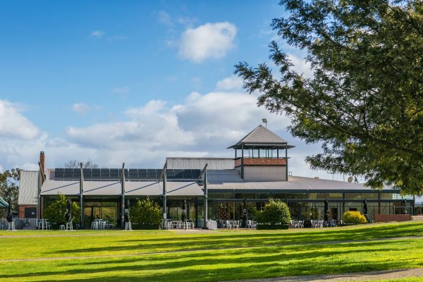 40784978_2048842461803655_911324457425960960_n